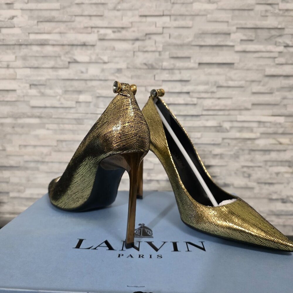 LANVIN PARIS WOMEN'S SIZE 38 US 7.5 LEATHER PUMPS